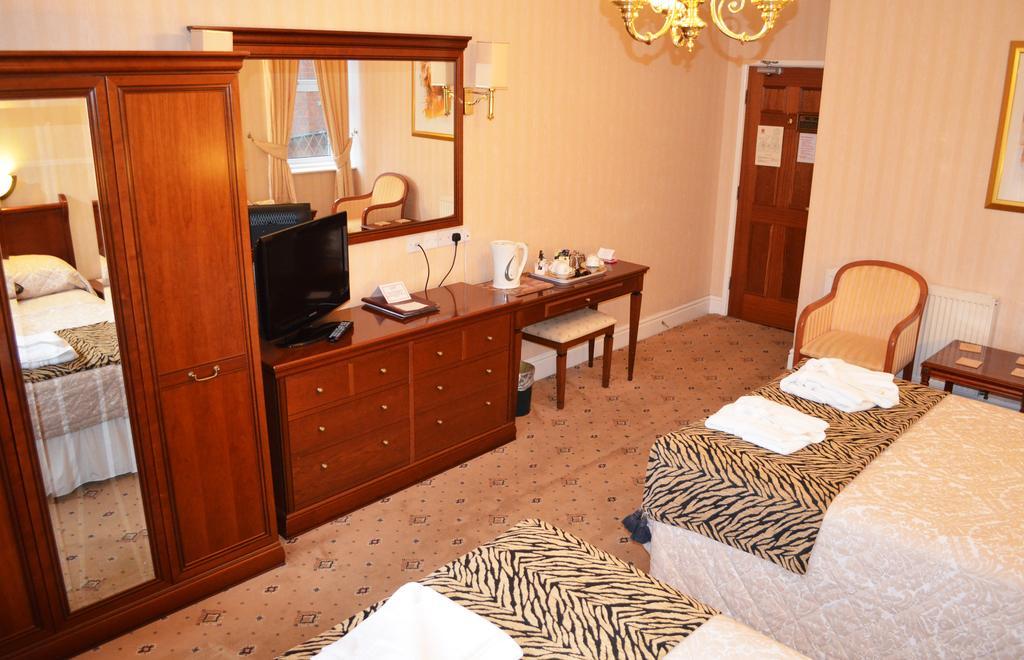 Bedford Hotel ลิธึม เซนต์ แอนน์ส ภายนอก รูปภาพ